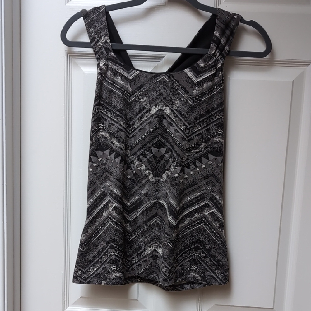 Denver Hayes Monochrome Chevron Tank Top